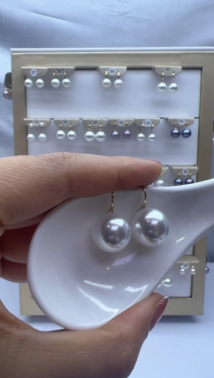 【闪购商品】淡水珍珠耳饰18K金镶嵌197