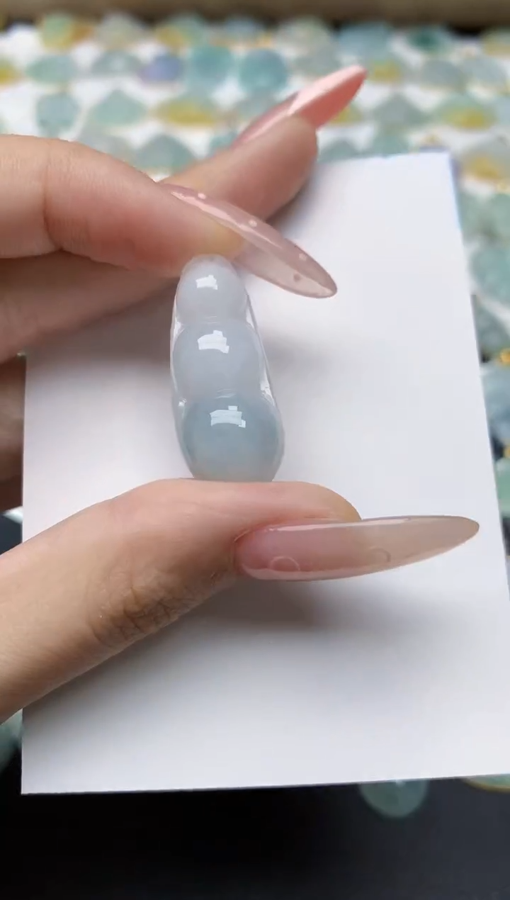 翡翠未镶嵌颈饰天然翡翠A货