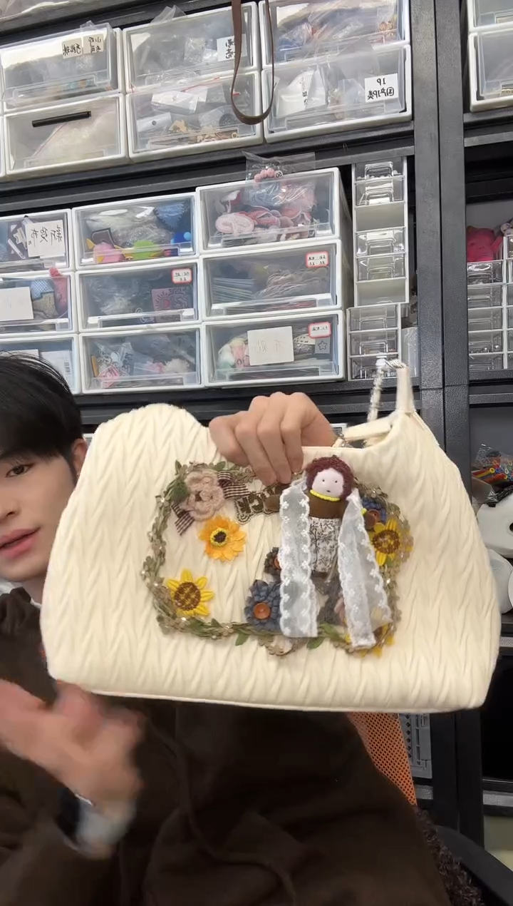 PU发*必灵手工潮包包