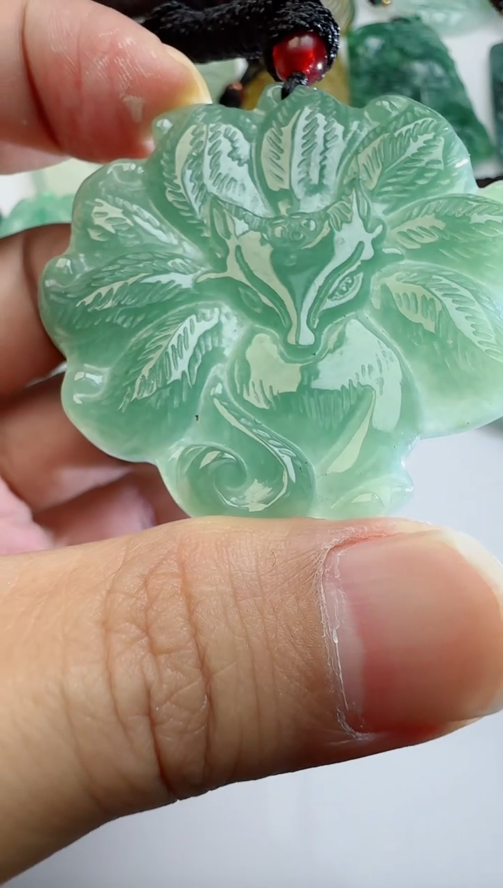 【闪购商品】翡翠颈饰未镶嵌1111111111111