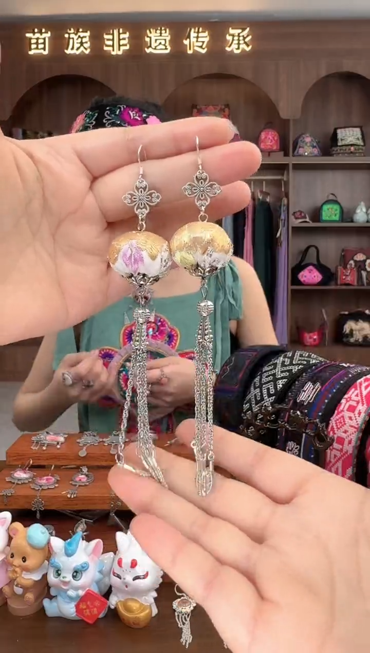 【闪购商品】织绣扶光苗绣传承48