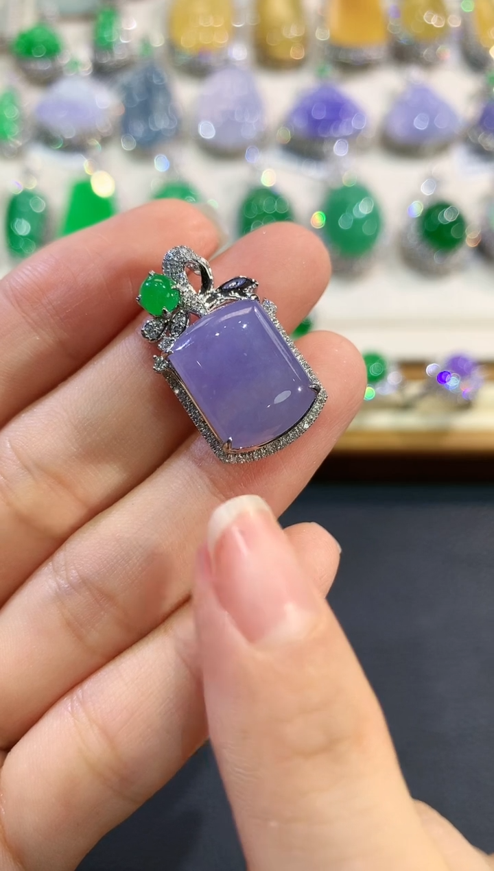 【闪购商品】翡翠吊坠(不含链)18K金镶嵌e17 紫货有色差