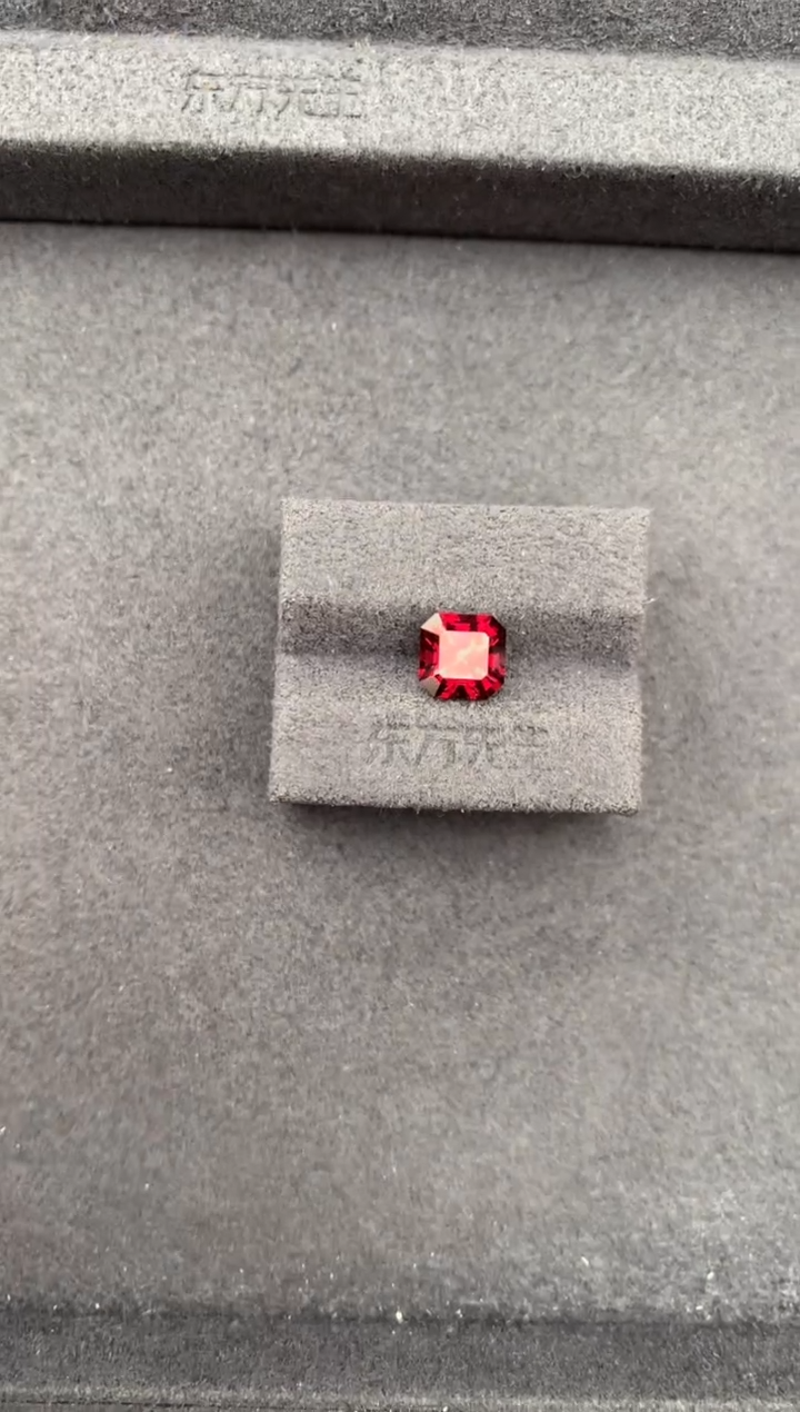 未镶嵌珠宝半成品石榴石2ct镁铝榴石  定制   GH 
