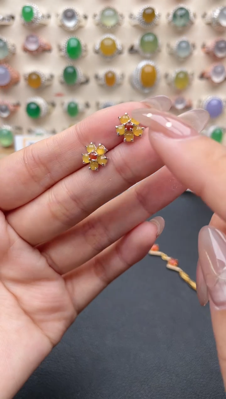 【闪购商品】翡翠戒指银S925镶嵌一物一证一礼盒