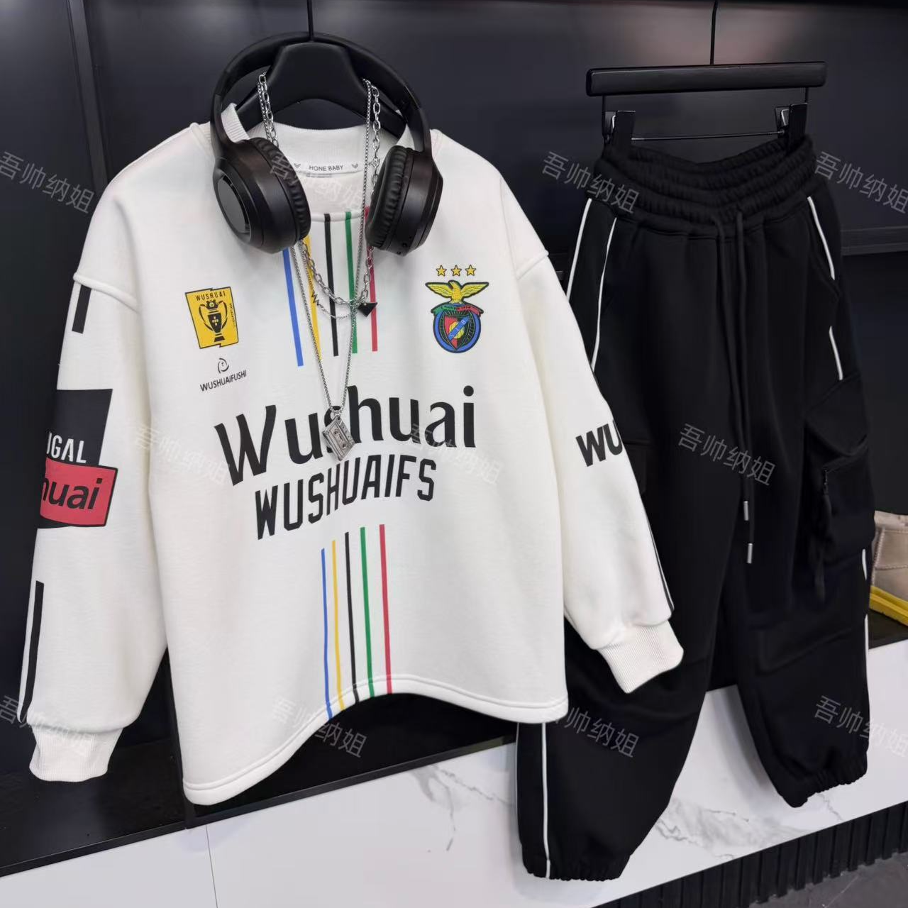 吾2025【Y】12月23日 儿童时尚潮酷白色字母加绒卫衣5977-