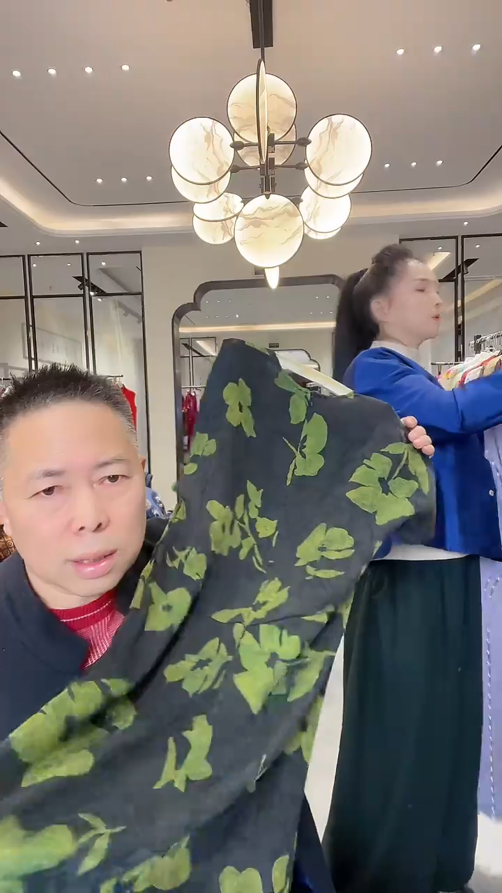 黑绿色连衣裙真丝 599 l码