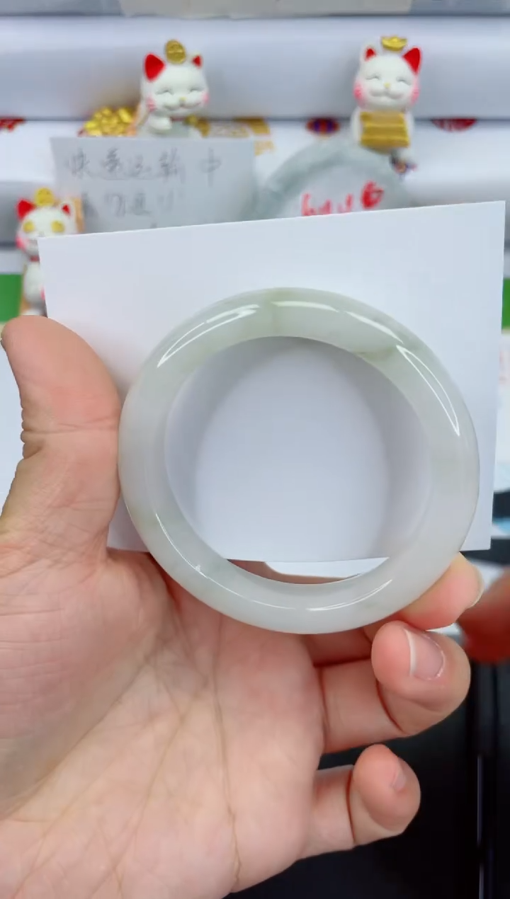 【闪购商品】石英质玉手镯未镶嵌130-54.6