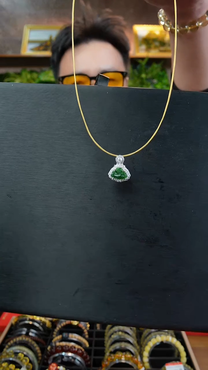 【闪购商品】翡翠颈饰未镶嵌翡翠吊坠 多样性发其一