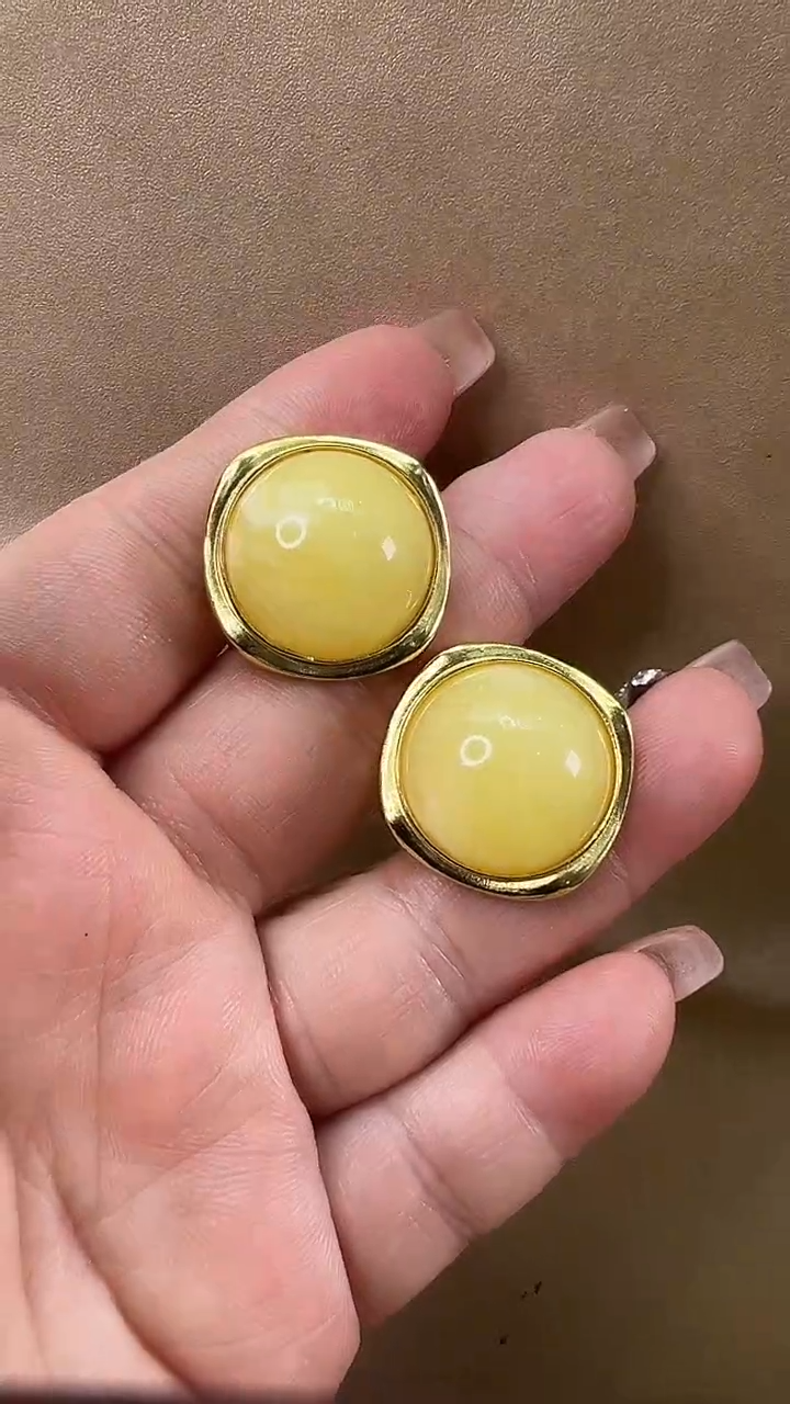 琥珀颈饰未镶嵌耳环