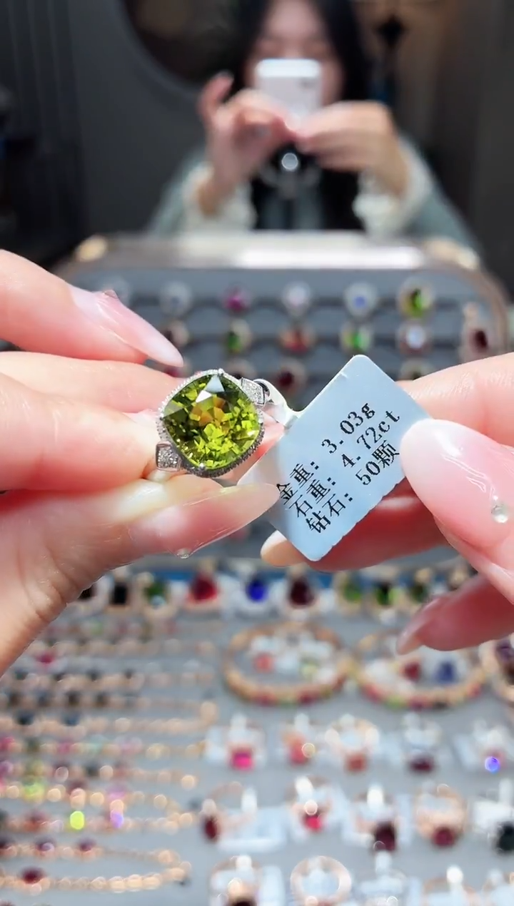 18K金镶嵌戒指碧玺4.72ct