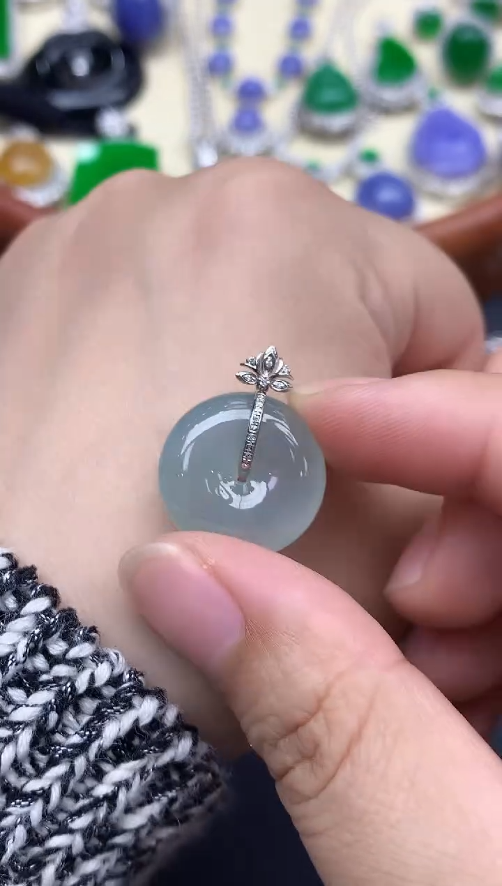 颈饰18K金镶嵌翡翠114-中国好珍宝