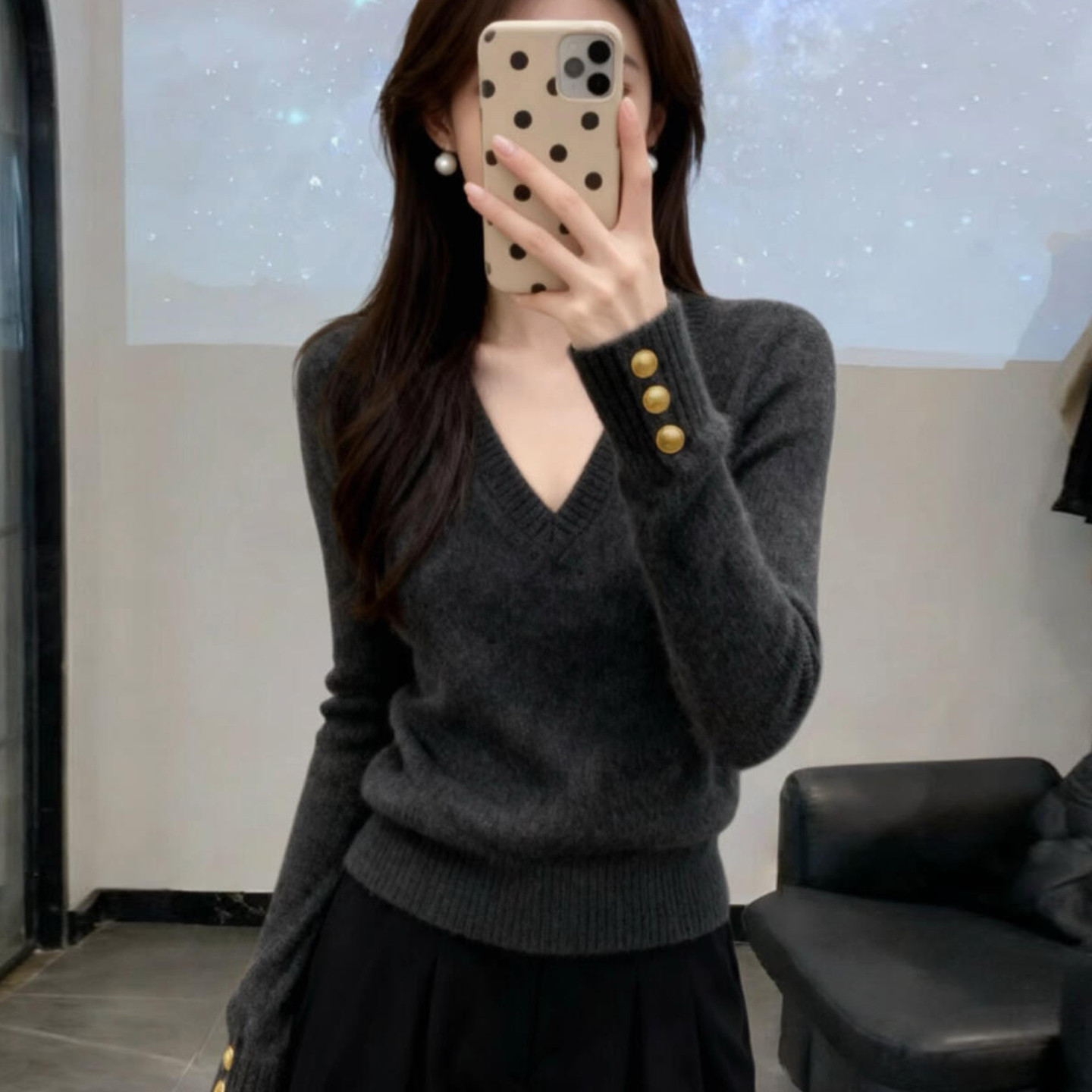 法式高级感灰色v领毛衣女秋冬2025新款可外穿内搭打底衫针织上衣