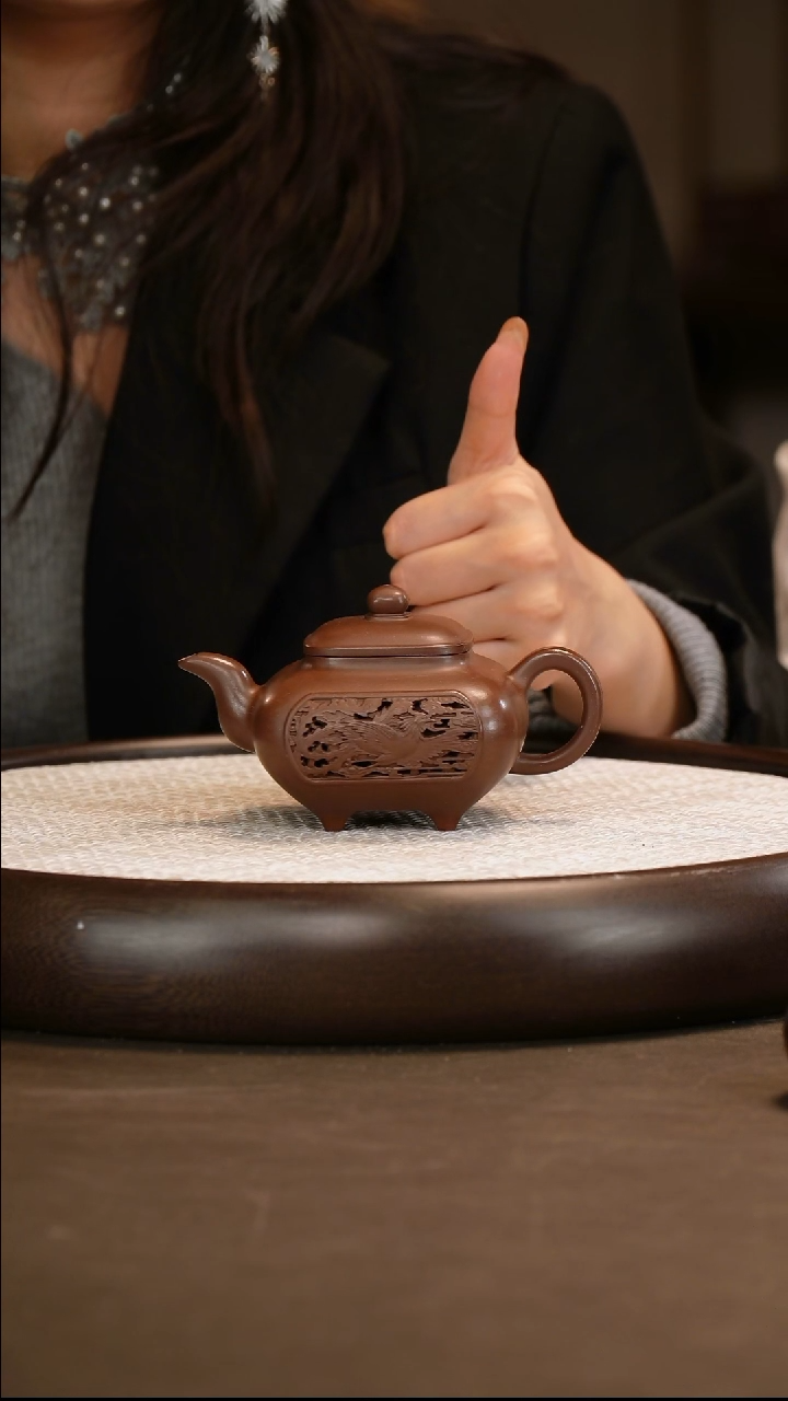 张彩萍 镂空传炉 棠韵紫泥 260c/杯