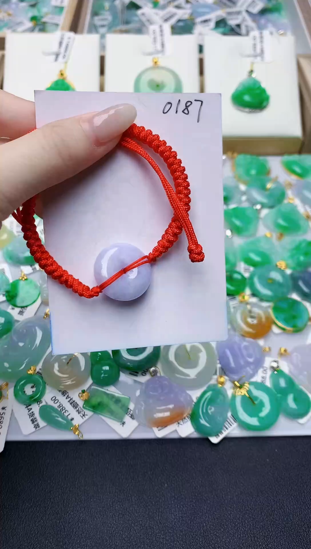 翡翠未镶嵌颈饰0000000000