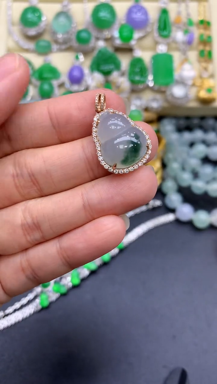 颈饰18K金镶嵌翡翠284-中国好珍宝