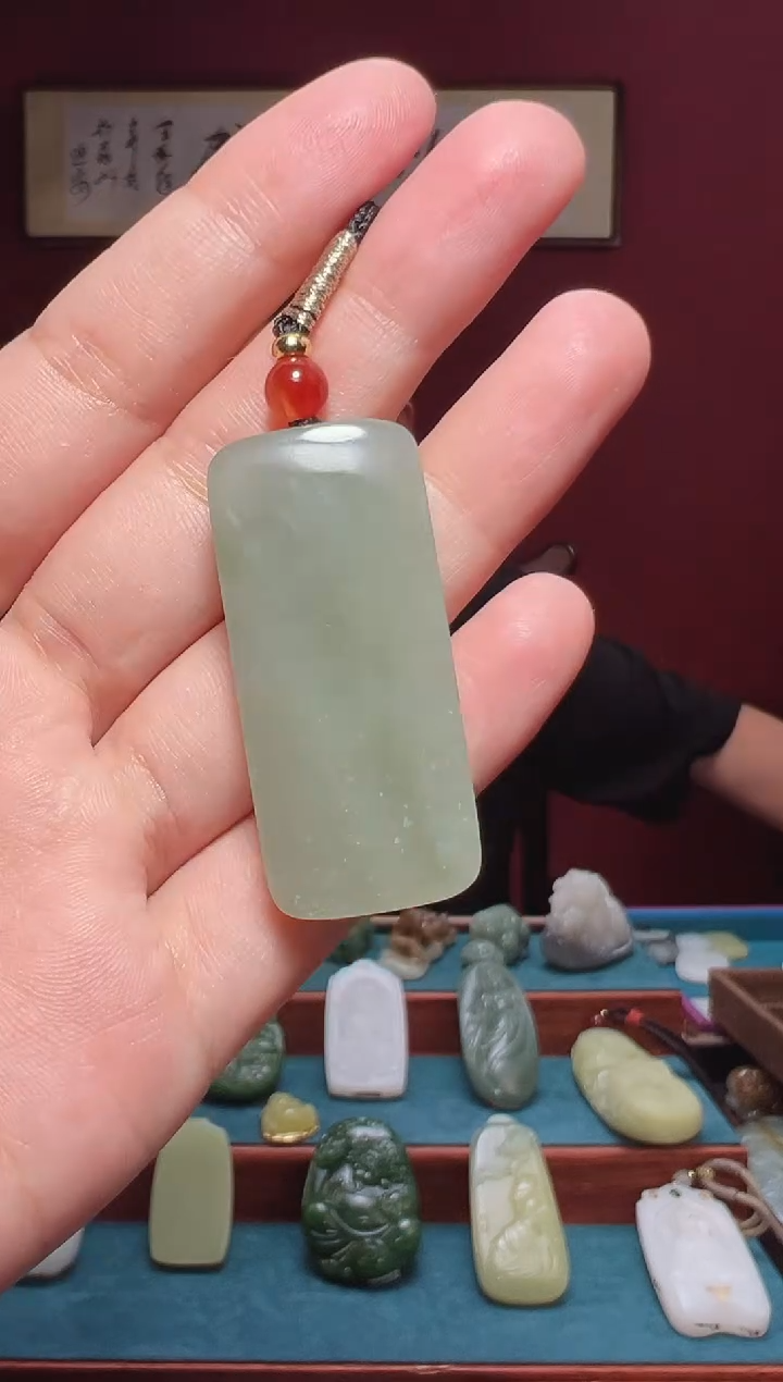 和田玉未镶嵌吊坠(不含链)1