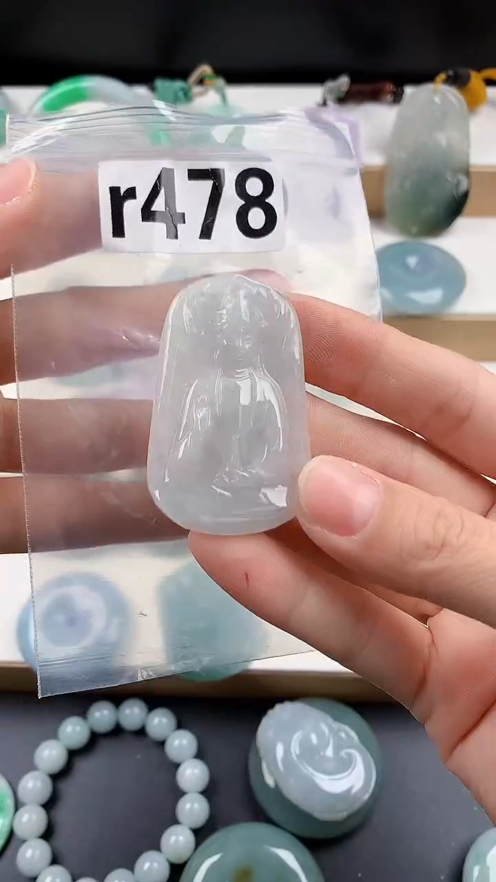 颈饰未镶嵌翡翠天然翡翠吊坠挂件