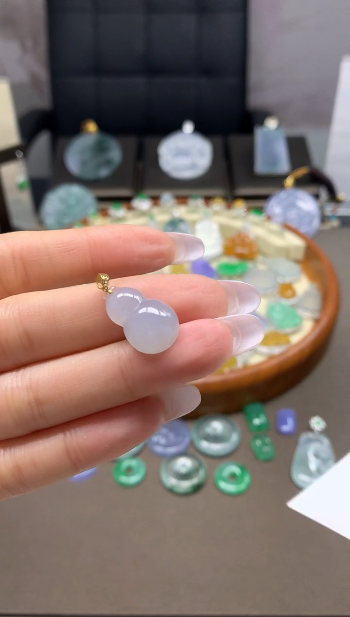 【闪购商品】翡翠吊坠(不含链)18K金镶嵌挂件