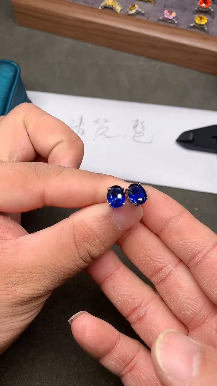 【闪购商品】蓝宝石耳饰银S925镶嵌..........