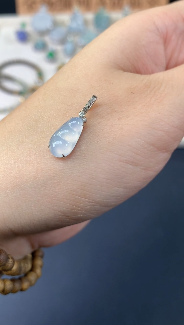 吊坠(不含链)18K金镶嵌翡翠A295|980