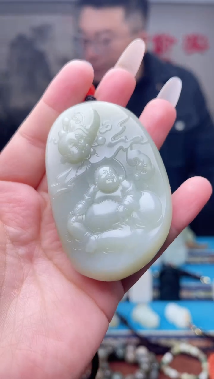 【闪购商品】和田玉挂件18K金镶嵌1
