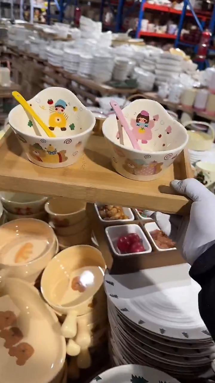 陶瓷单柄碗带勺子4件套微瑕 凑满20元包邮