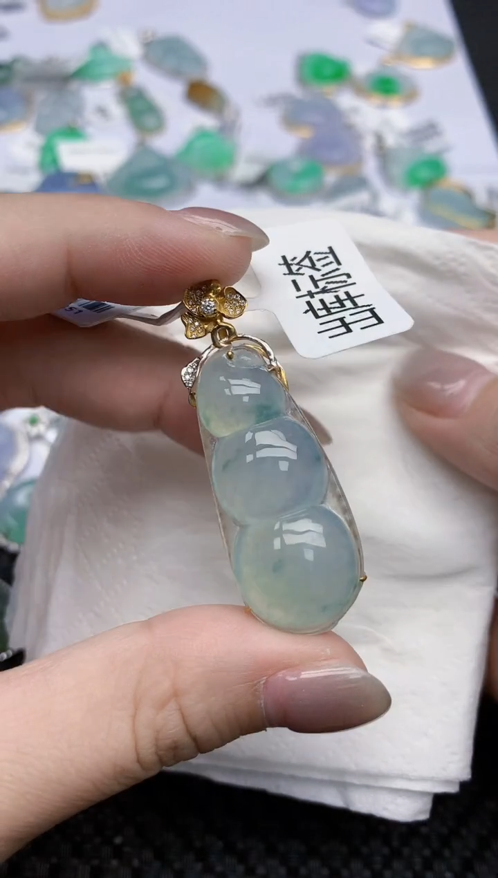 【闪购商品】翡翠颈饰18K金镶嵌天然翡翠A货