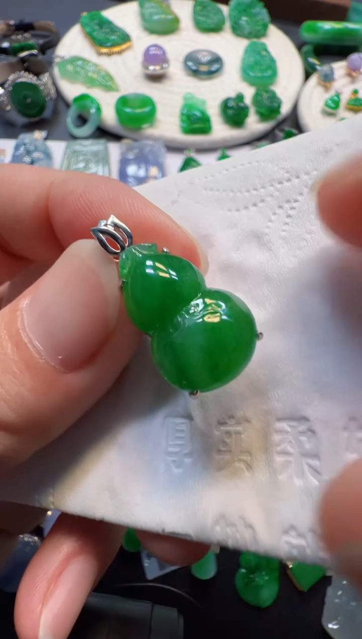 翡翠18K金镶嵌吊坠(不含链)5980