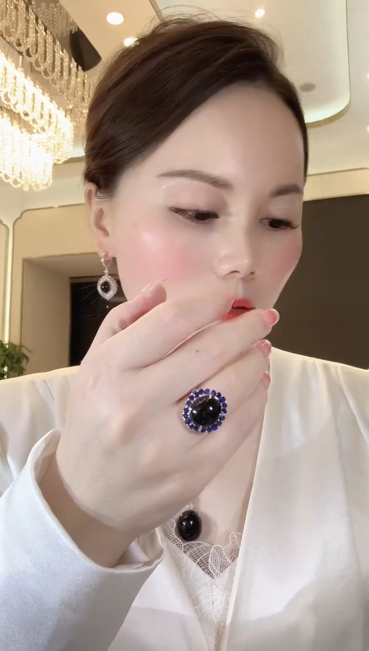 【闪购商品】翡翠戒指18K金镶嵌A82 翡翠