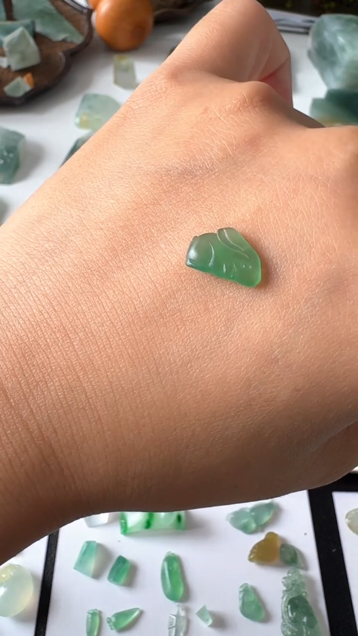 【闪购商品】定制翡翠未镶嵌兔子11.7-7.7-3.2