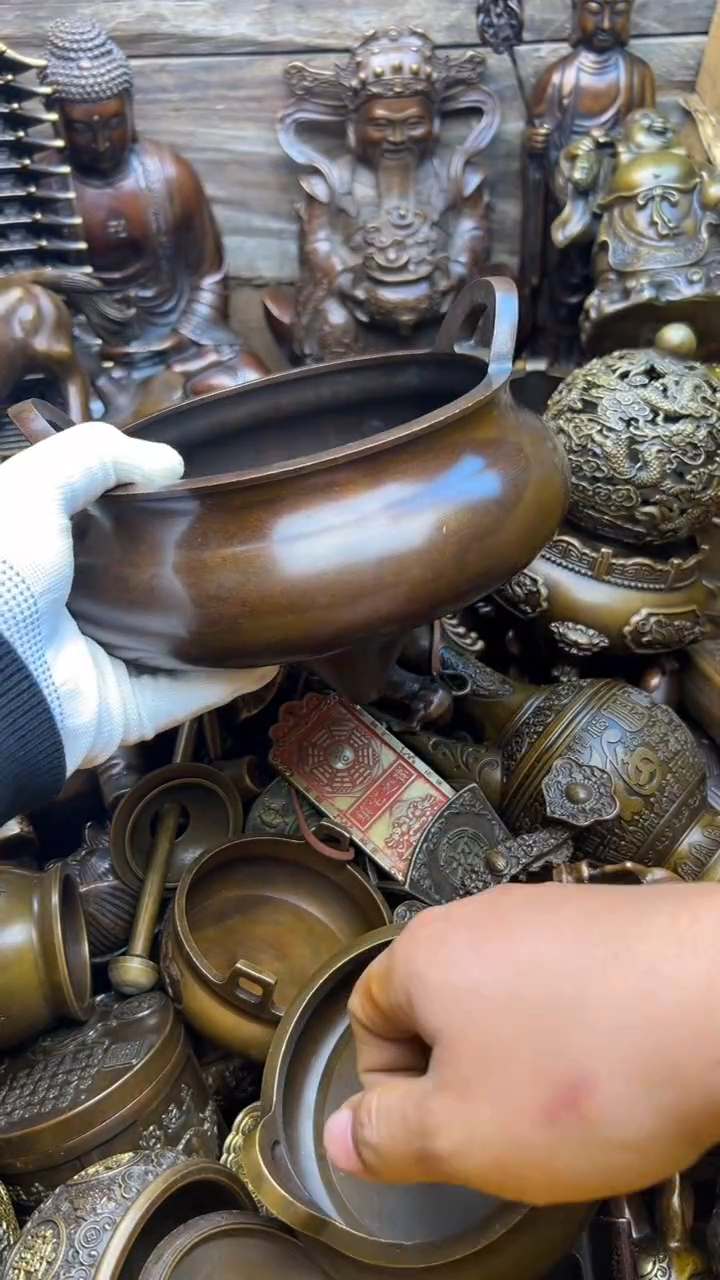 精美铜器，点击下单