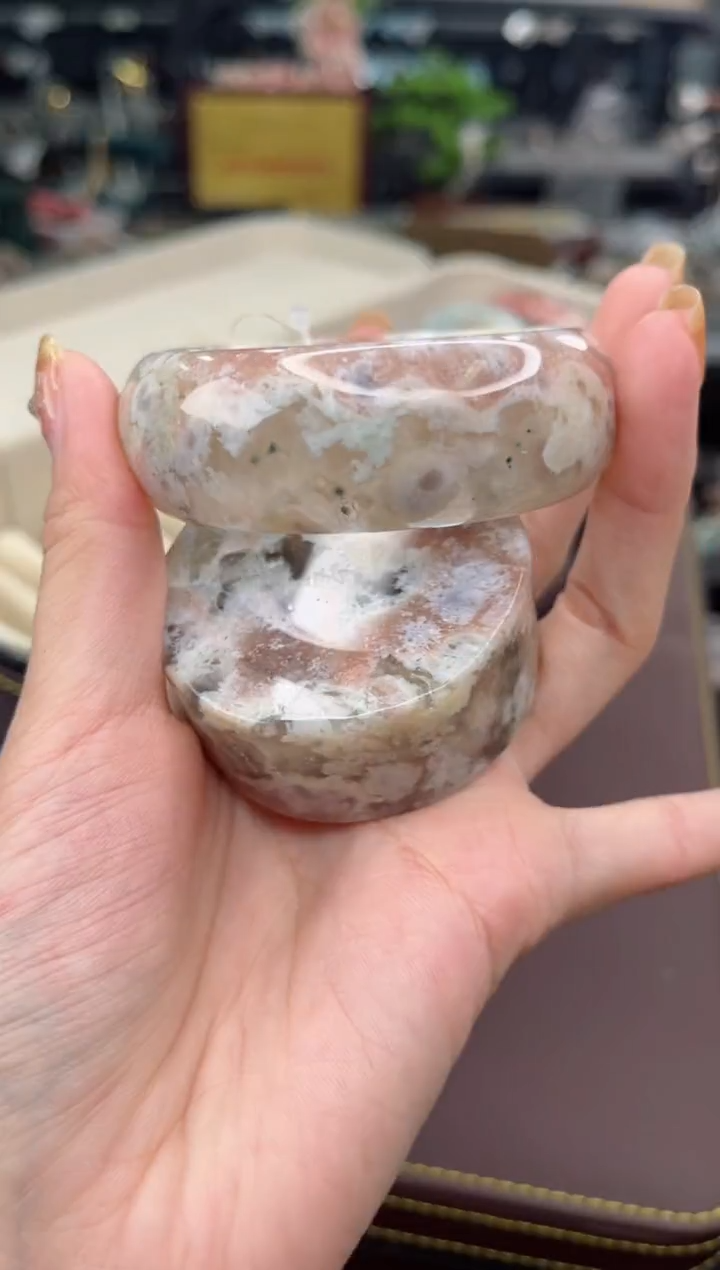 【闪购商品】石英质玉手镯未镶嵌55圈口（赠品镯心）S9335