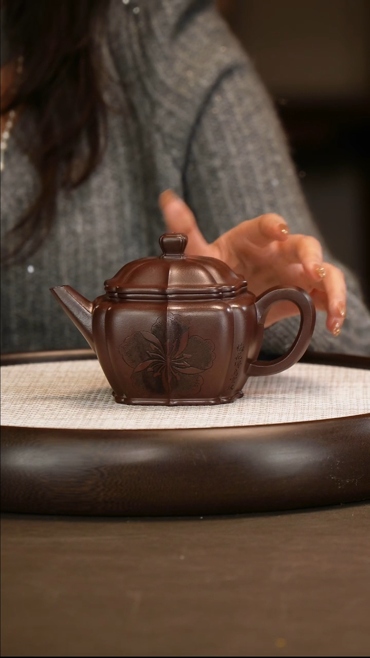 吴小楣 塔菱 400c/鱼香炉