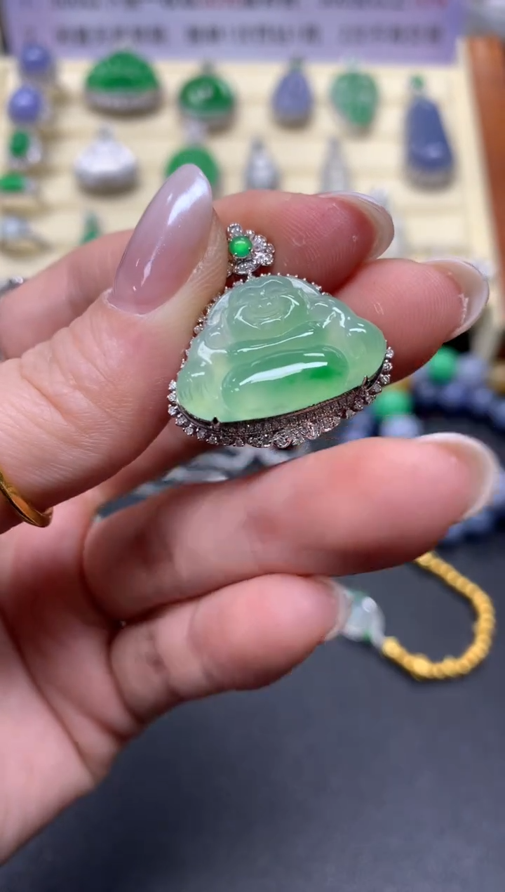 【闪购商品】翡翠吊坠(不含链)18K金镶嵌吊坠|6300+630