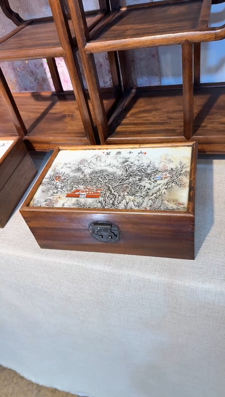 【闪购商品】木花梨木   瓷板盒   工艺品