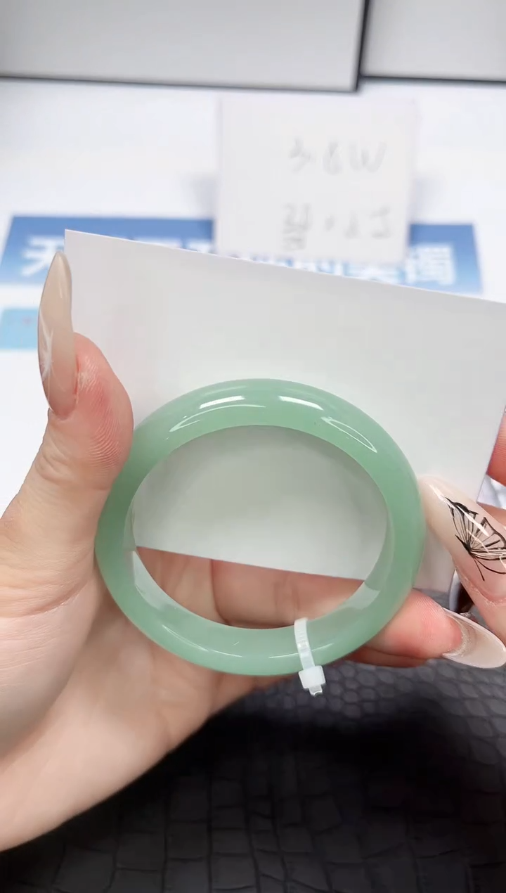 【闪购商品】石英质玉手镯未镶嵌355-54