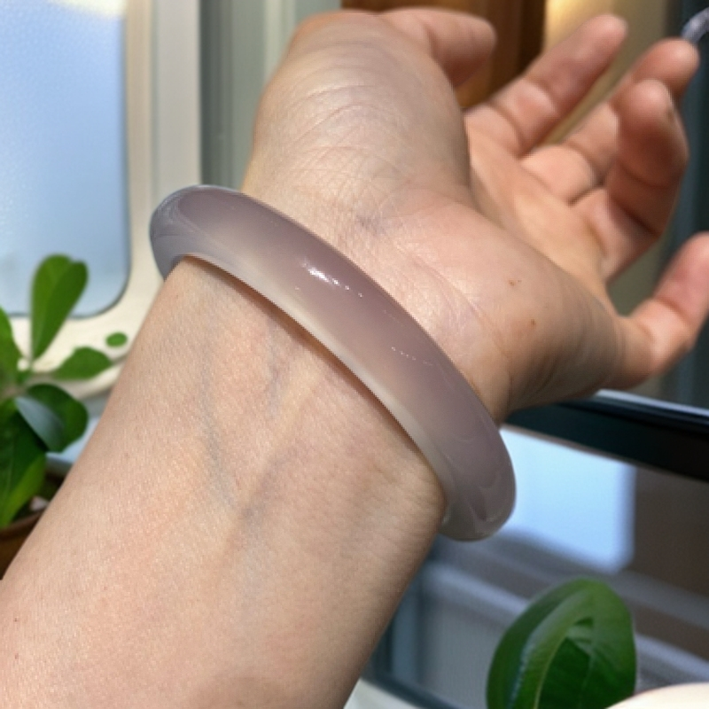 天然玛瑙高冰透冰种手镯送女友时尚百搭款玉髓超显白夏日必备