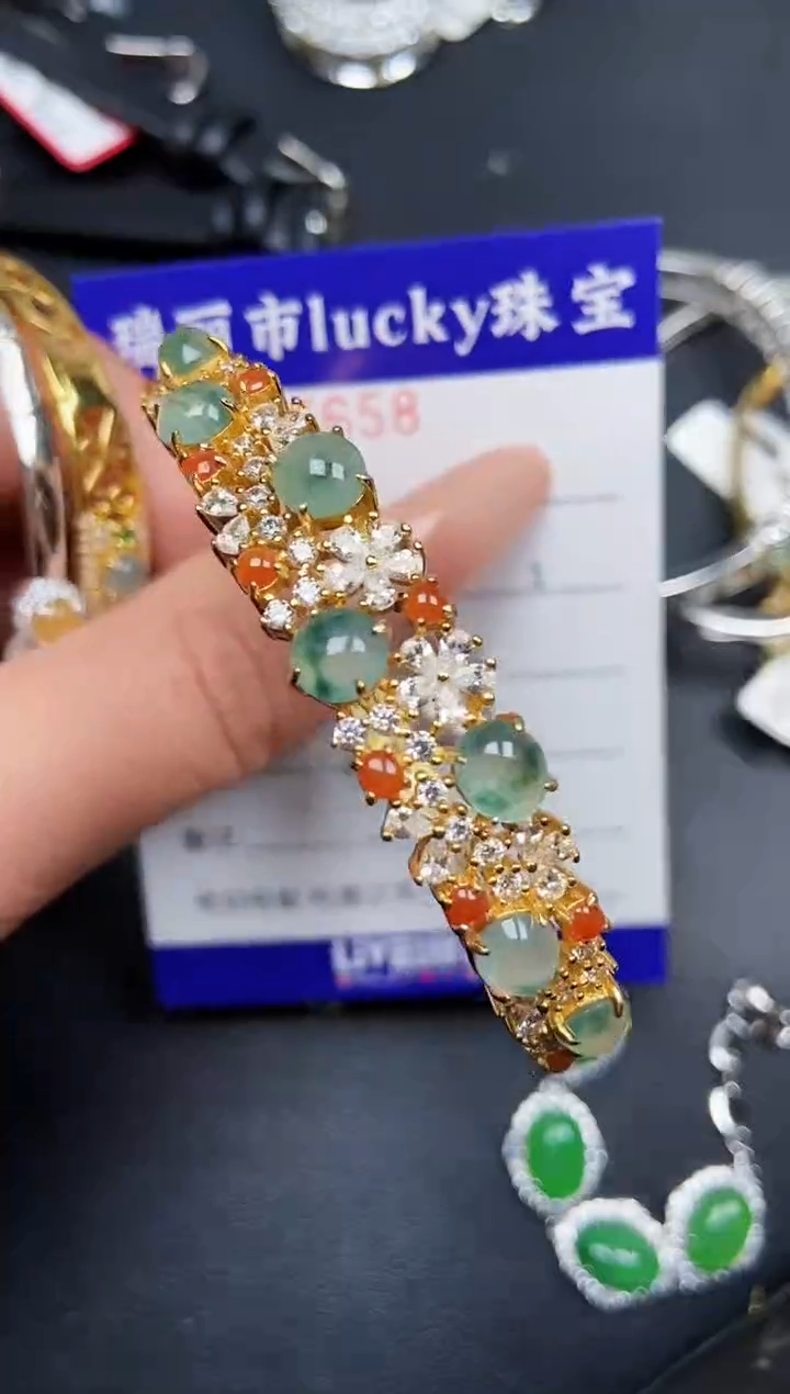 【闪购商品】翡翠颈饰银S925镶嵌8658