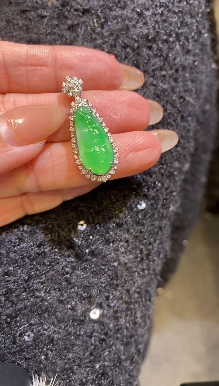 吊坠(不含链)18K金镶嵌翡翠福豆