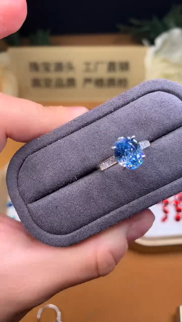 银S925镶嵌戒指海蓝宝石6666