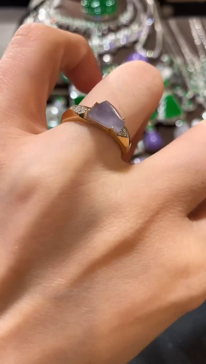 18K金镶嵌戒指翡翠m139多样性一件发货