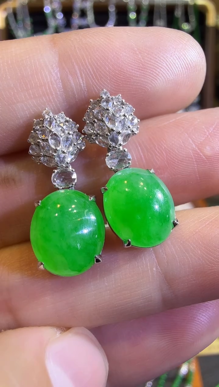 【闪购商品】翡翠耳钉18K金镶嵌满色金丝绿蛋面耳钉