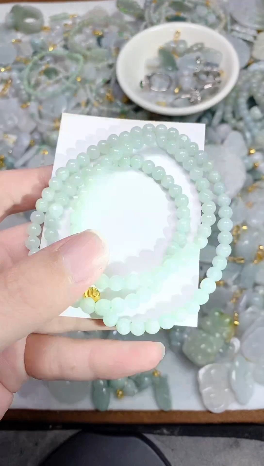 翡翠未镶嵌颈饰29