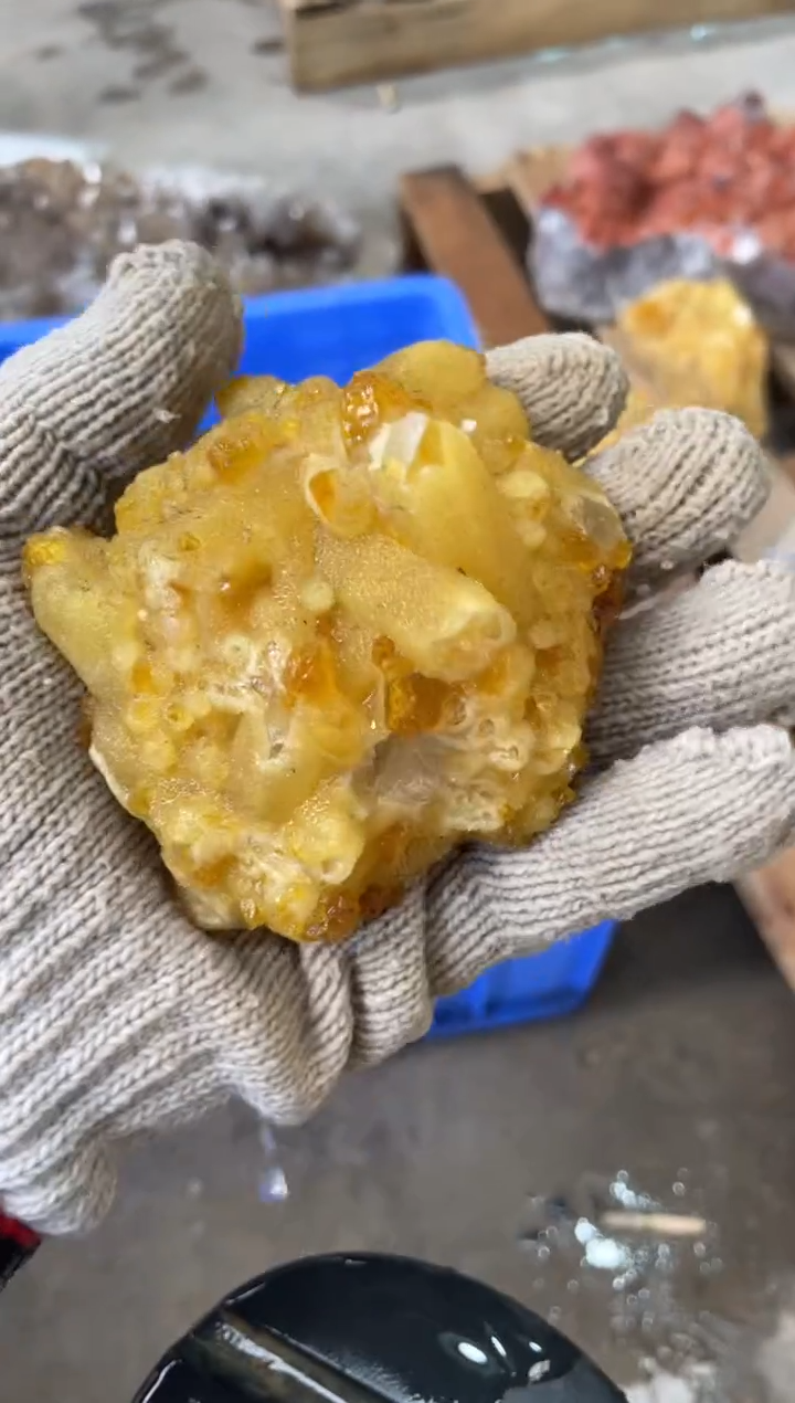 【闪购商品】黄晶原石未镶嵌天然黄水晶原石摆件