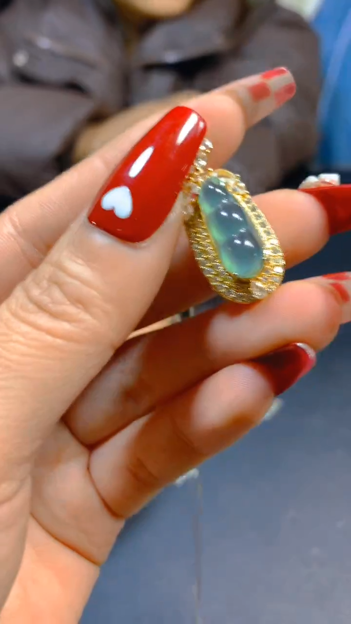 【闪购商品】翡翠吊坠(赠链)未镶嵌0615631067多样性发一