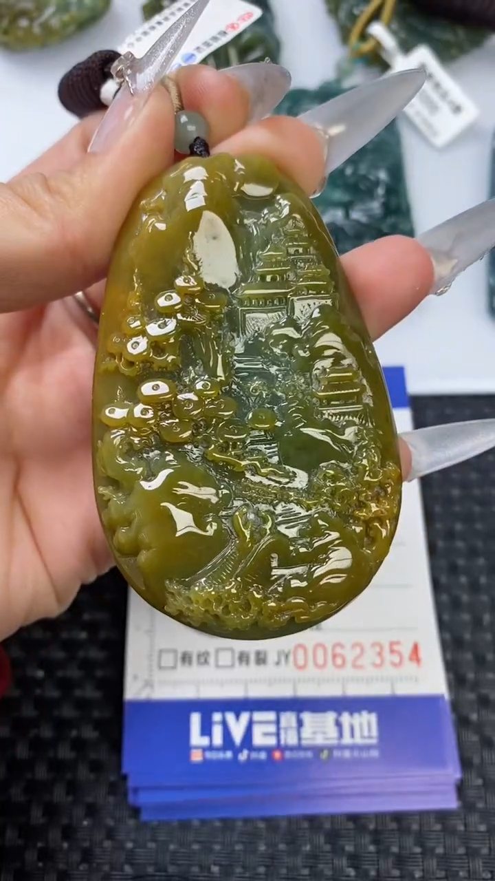 【闪购商品】翡翠颈饰未镶嵌111111111111111