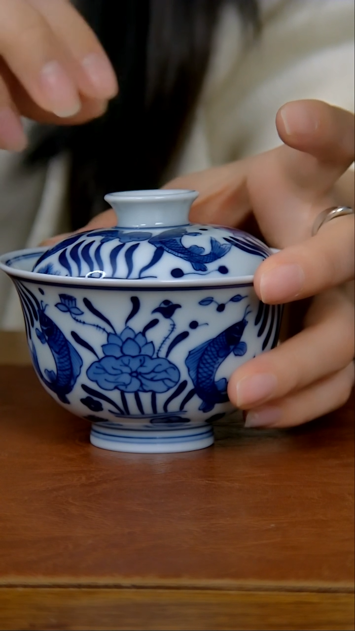 【闪购商品】鱼藻纹两才盖碗（柴窑）