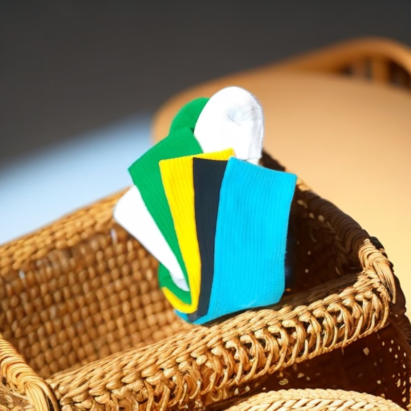 冬季常规款纯色极简风透气中筒袜长筒袜运动风厚款