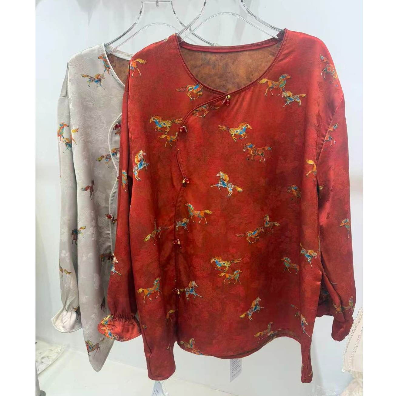 D252101新款复古新中式国风斜襟缎面设计提花小马上衣