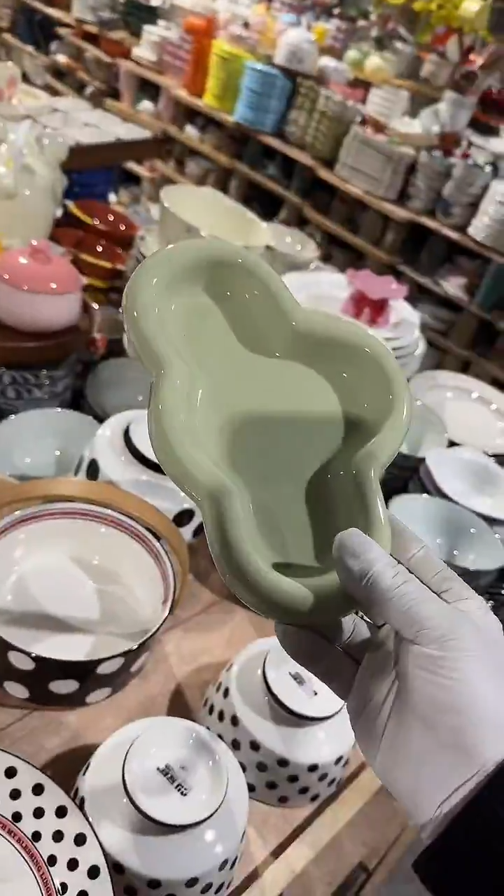 陶瓷云朵盘微瑕 凑满20元包邮